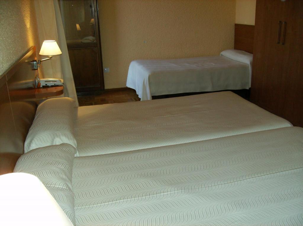 Hotel Yamaguchi Санґуеса Номер фото