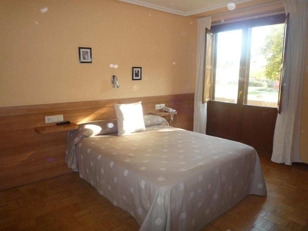 Hotel Yamaguchi Санґуеса Номер фото